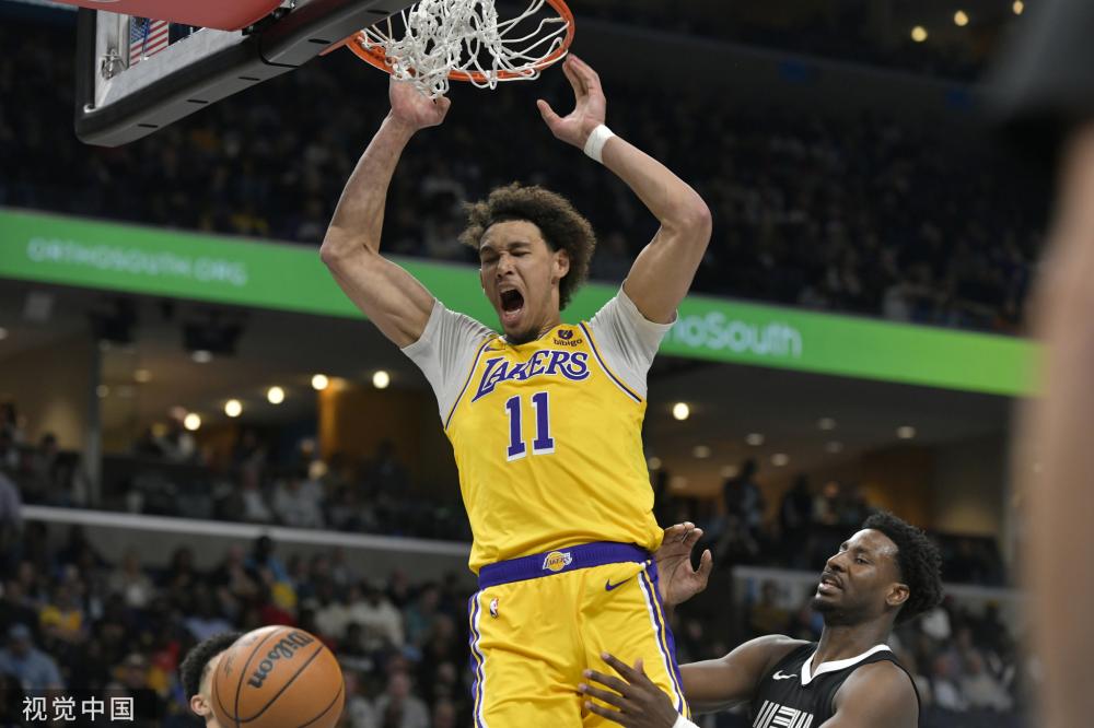 一路高歌猛 一路高歌猛