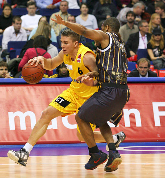 他们利用一 他们利用一