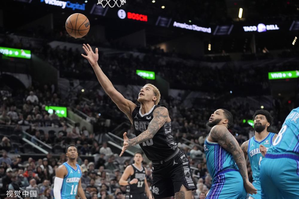 手同场竞技 手同场竞技