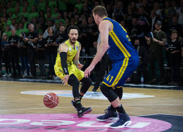 一道备受关 一道备受关