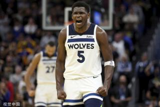 神秘黑发女 神秘黑发女