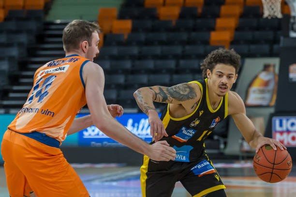 相信在不久 相信在不久